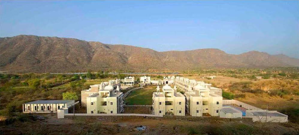 The Udaibagh Hotel Udaipur Exterior photo